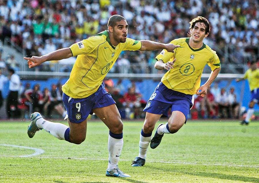 Trận chung kết Copa America 2004: Brazil 2-2 Argentina (4-2 penalty)