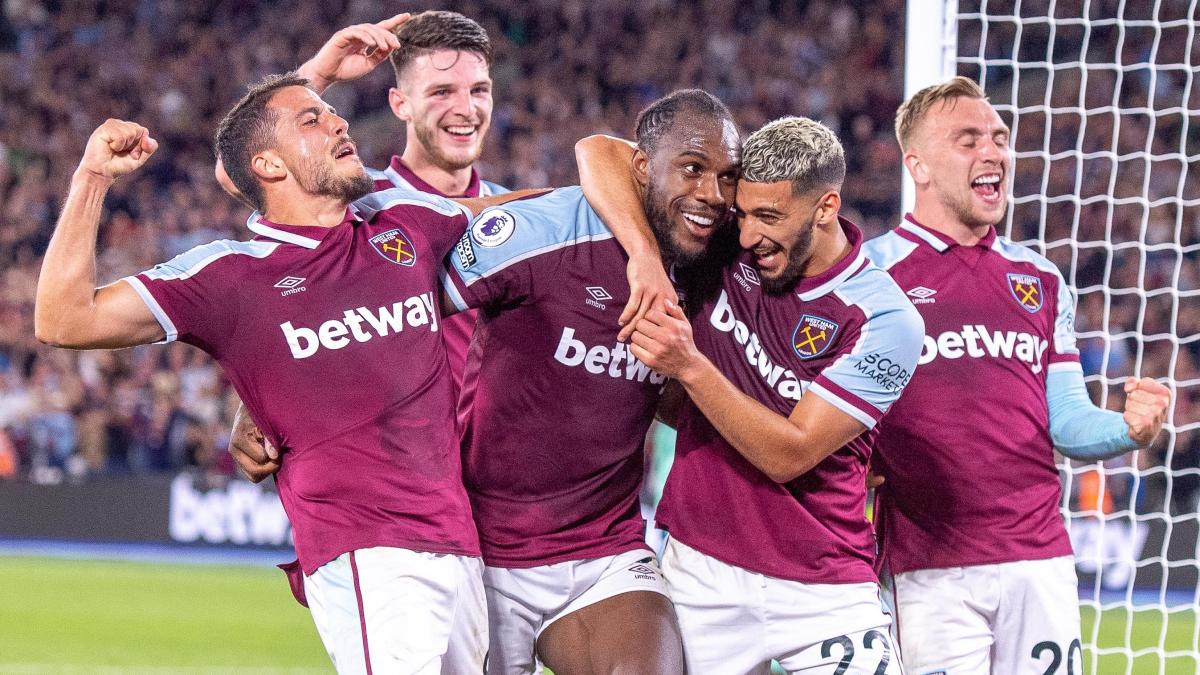 Lịch sử và chặng đường mới của West Ham