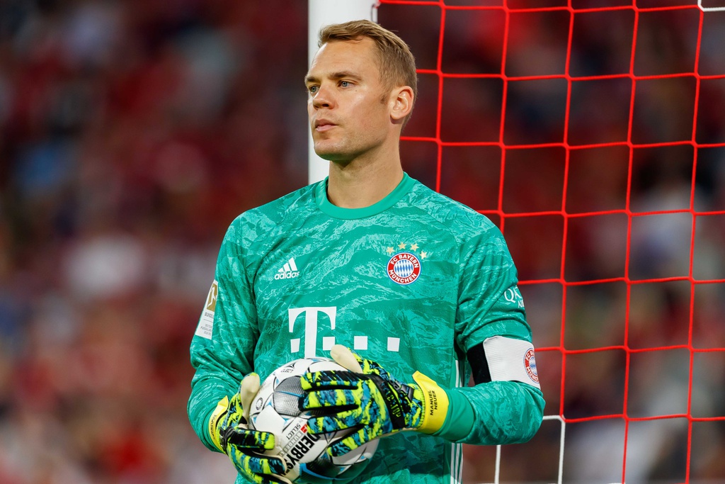 Vị trí thứ 1: Thủ môn Manuel Neuer